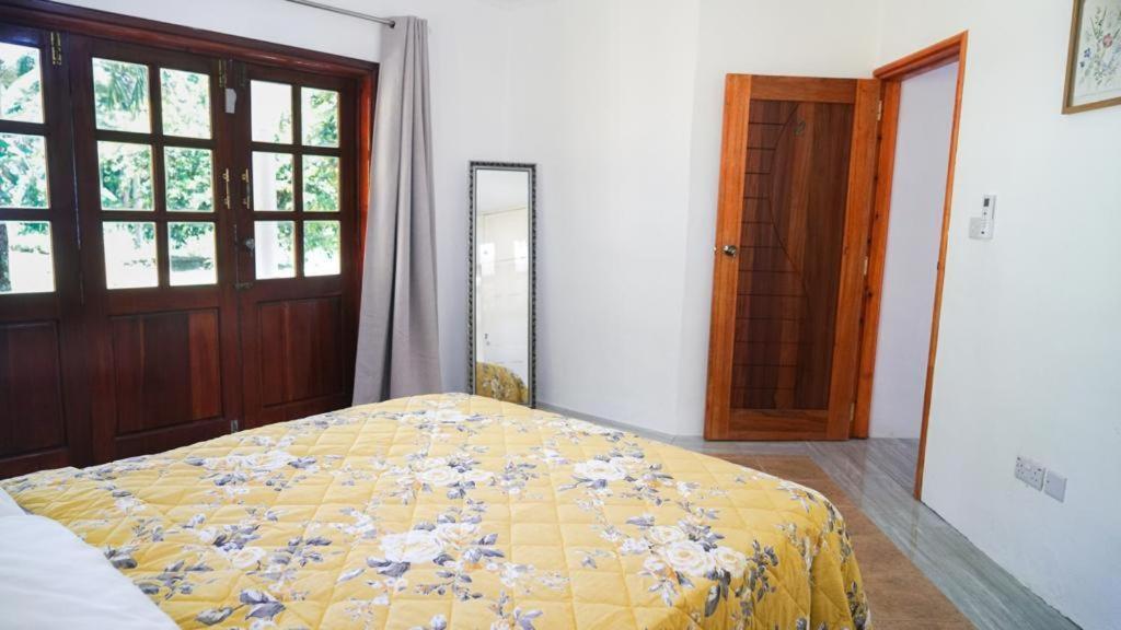 Готель Ogumka, Self Catering , Beoliere, Mahe Вікторія Екстер'єр фото