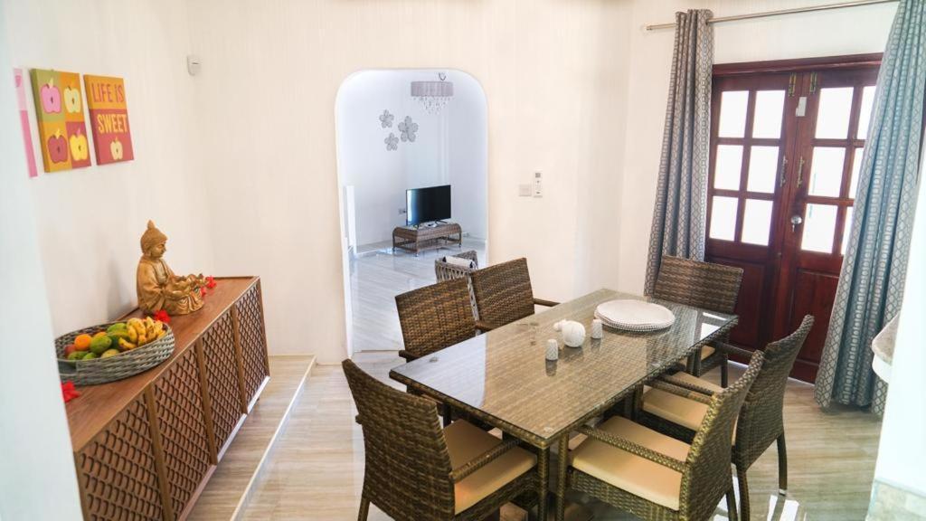 Готель Ogumka, Self Catering , Beoliere, Mahe Вікторія Екстер'єр фото
